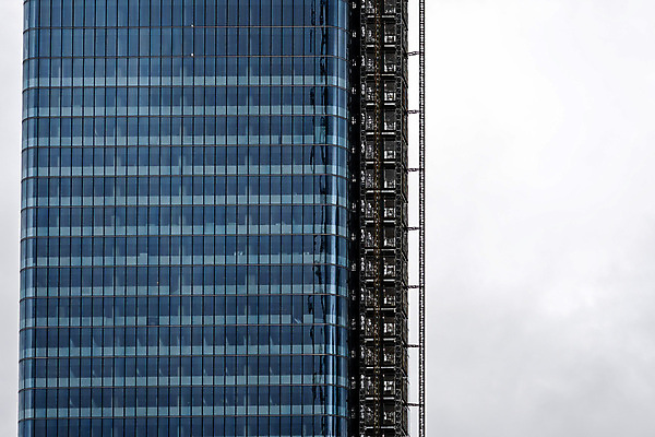 포토 JPG 해외이미지 구름 디자인 외관 컨셉 패턴 비즈니스 건축양식 창문 유리 하늘 호텔 성공 추상 사람없음 야외 건물 금융 파란색 빛 도시풍경 사무실 반사 탑 고층빌딩 회색 도시 센터 도심 큼 질감 상업 각도 지역 스카이라인 개발 해외포토 자연요소 건축물 건축 컬러 무늬 재질 숙소 풍경 빌딩 경제 크기 파일형식 이미지허브