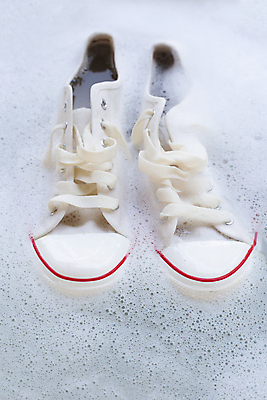 포토 JPG 해외이미지 운동화 사람없음 빨래 비누거품 해외포토 신발 가사 거품 파일형식 이미지허브