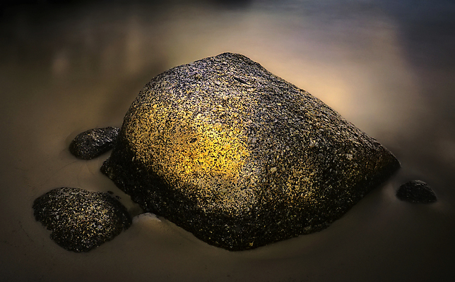 포토 JPG 해외이미지 1 모래 바다 자연 사람없음 야외 가로 물 여름 빛 맑음 바위 뜨거움 닫기 큼 싱글 질감 장노출 내추럴 혼자 해외포토 자연요소 계절 모션 날씨 촬영기법 돌_바위 크기 생태계 파일형식 이미지허브