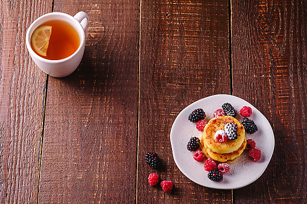 포토 JPG 해외이미지 접시 사람없음 달콤 레몬 나무바닥 산딸기 블랙베리 팬케이크 카피스페이스 해외포토 식기 과일 바닥 케이크 공백 맛 파일형식 이미지허브