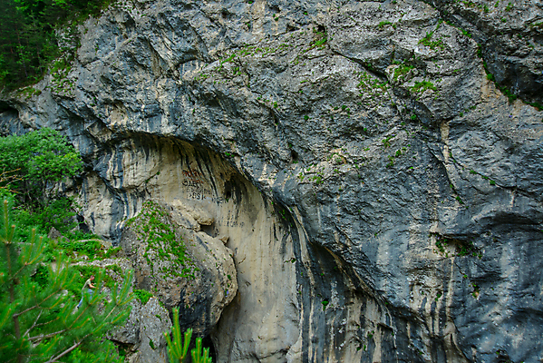 포토 JPG 해외이미지 구름 유럽 여행 밭 하늘 산 풍경 경사 사람없음 일상 초록색 여름 파란색 계곡 바위 정상 오솔길 언덕 러시아 장면 북쪽 흐림 웅장함 수평선 스코틀랜드 산맥 해외포토 자연요소 계절 나라 길 컬러 농업 날씨 영국 라이프 돌_바위 방향 파일형식 이미지허브