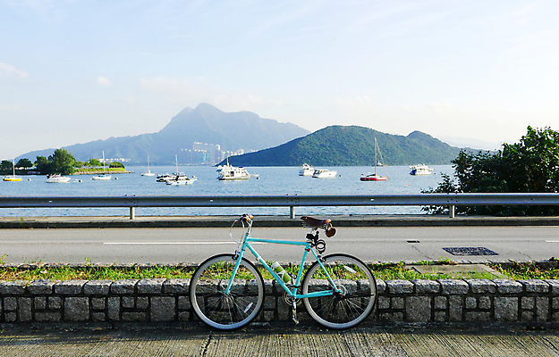 포토 JPG 해외이미지 라이프스타일 디자인 도로 호수 스포츠 바다 백그라운드 풍경 사람없음 옆모습 초록색 여름 자전거 수확 골동품 바위 도시 보트 클래식 주차 민트 복고 옛날 스타일 해외포토 계절 길 뷰포인트 컬러 컨셉 농업 배_교통 교통시설 생활 바이크 돌_바위 허브 파일형식 이미지허브