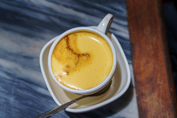 포토 JPG 해외이미지 전통 커피 음료 음식 백그라운드 유리 탁자 아침 디저트 동양인 사람없음 목재 컵 물 갈색 우주 상점 계란 숟가락 검은색 식사 카페 우유 머그컵 수확 흰색 시골 신선 도시 뜨거움 달콤 맛 아침식사 크림 베트남 아로마 에스프레소 내추럴 카페인 해외포토 주간 자연요소 나무 식기 컬러 가구 컨셉 농업 재료 재질 유제품 수저 인종 알 동남아시아 파일형식 이미지허브