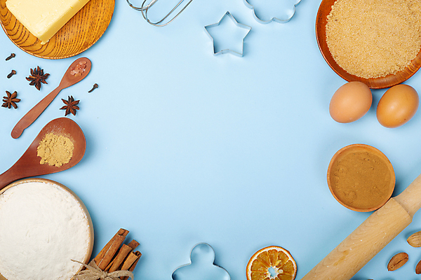 포토 JPG 해외이미지 전통 음식 빵 백그라운드 크리스마스 오렌지 재료 텍스트 탁자 휴가 디저트 프레임 요리 사람없음 목재 장식 파란색 쿠키 케이크 주방 축제 공백 빵집 견과류 흰색 기구 시골 신용카드 달콤 설탕 굽기 향신료 준비 반죽 밀가루 아몬드 레시피 꿀 생강 커터 핸드메이드 카피스페이스 해외포토 나무 기념일 컬러 가구 채소 과일 금융 상점 맛 가루 구이 향미료 파일형식 이미지허브