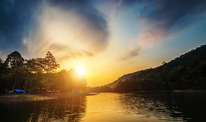 포토 JPG 해외이미지 나무 라이프스타일 호수 파도 여행 백그라운드 자연 하늘 아침 휴가 휴식 산 텐트 풍경 사람없음 야외 물 여름 빛 강 컬러풀 햇빛 태양 뷰티 반사 여행객 일출 황혼 일몰 새벽 캠핑 안개 시골 시간 숲 캠핑장 장면 많음 해외포토 주간 자연요소 식물 계절 바다 컬러 컨셉 레저 날씨 캠핑도구 사람 생활 노을 생태계 파일형식 이미지허브