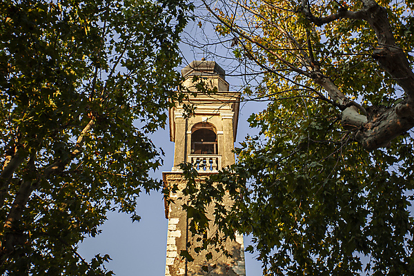 포토 JPG 해외이미지 주간 나무 유럽풍경 난간 하늘 유럽건축 사람없음 야외 건물 교회 탑 이탈리아 나뭇가지 해외포토 자연요소 식물 건축물 유럽 서양건축 종교건축 풍경 파일형식 이미지허브
