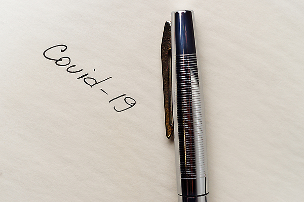 포토 JPG 해외이미지 텍스트 잉크 사람없음 펜 우주 검은색 쪽지 공책 흰색 기록 바이러스 DNA 위험 감염 미생물 시트 전염병 주목 카피스페이스 해외포토 컬러 컨셉 문구용품 생물 필기구 공백 질병 생명공학 파일형식 이미지허브