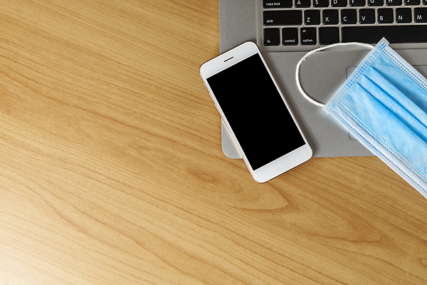 포토 JPG 해외이미지 직업 백그라운드 컨셉 비즈니스 탁자 모바일 문구용품 주택 직장 건강 사람없음 노트북 스마트폰 핸드폰 컴퓨터 사무실 우주 공책 공백 흰색 키보드 업무 바이러스 보호 정상 책상 오브젝트 경영 고립 소셜 프리랜서 코로나바이러스 해외포토 컬러 가구 회사 건물 전자제품 스마트기기 작업 파일형식 이미지허브