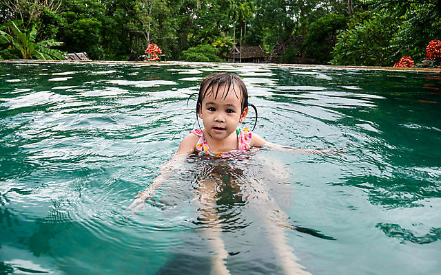 포토 JPG 해외이미지 라이프스타일 디자인 계절 공원 딸 행복 아시아 어린이 스포츠 여행 백그라운드 가족 자연 놀이 휴가 휴식 수영장 함께함 건강 한명 동양인 야외 목재 물 정원 맑음 아빠 고급 휴양지 주말 언니 내추럴 스타일 해외포토 자연요소 나무 1 공공시설 감정 나라 컨셉 재료 관계 날씨 사람 인종 생활 장소 생태계 자매 파일형식 이미지허브