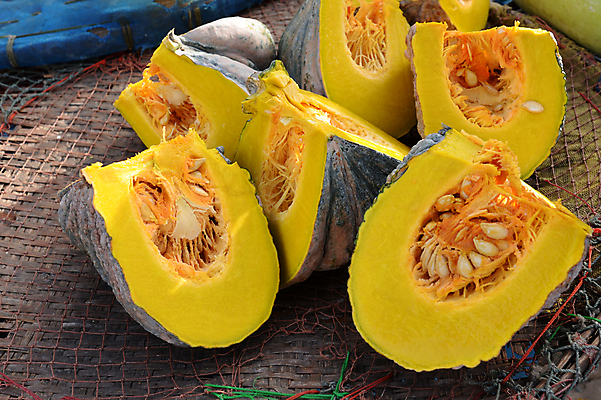 포토 JPG 해외이미지 식물 계절 음식 조각 농업 다이어트 채소 재료 부분 자연 호박 건강 요리 사람없음 노란색 바구니 주방 수확 신선 거친 시장 자르기 먹기 허브 유기농 날것 흙더미 덩어리 내추럴 숙성 채식주의자 비건 해외포토 웰빙 산업 컬러 모션 흙 생태계 채식 파일형식 더미 이미지허브