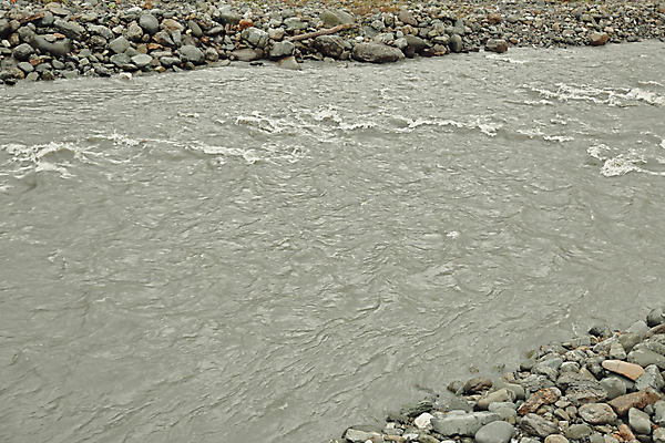 포토 JPG 해외이미지 주간 파도 백그라운드 자연 표면 산 사람없음 야외 물 강 환경 힘 회색 흐름 개울 떨어짐 내추럴 생태학 폭풍우 해외포토 자연요소 교육 바다 컬러 컨셉 비_날씨 자연재해 생태계 파일형식 이미지허브