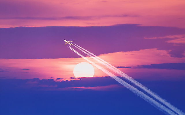 포토 JPG 해외이미지 주간 하늘 비행기 사람없음 야외 파란색 황혼 연기 야간 제트기 비행운 해외포토 자연요소 컬러 항공교통 대중교통 일몰 파일형식 구름_자연 이미지허브