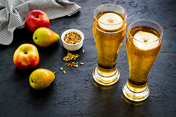 포토 JPG 해외이미지 음료 백그라운드 과일 유리 맥주 사람없음 주스 신선 액체 달콤 사과 밀 발효 내추럴 식초 신맛 해외포토 재질 곡류 주류 맛 파일형식 이미지허브