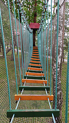 포토 JPG 해외이미지 나무 공원 어린이 백그라운드 사다리 자연 놀이 프레임 건강 창조 사람없음 야외 목재 초록색 컬러풀 장난감 운동 계단 정원 봄 장비 게임 미끄럼틀 놀이터 그네 지역 일반 내추럴 땅바닥 해외포토 식물 계절 공공시설 컬러 재료 바닥 사람 도구 놀이기구 생태계 파일형식 이미지허브