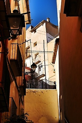 포토 JPG 해외이미지 전통 외관 유럽 여행 건축양식 휴가 거리 주택 사람없음 야외 건물 햇빛 계단 마을 골동품 시골 등불 도시 역사 스페인 지중해 타일 장면 타운 구시가지 구식 스페인어 알리칸테 옛날 해외포토 건축물 건축 나라 바다 조명 태양 파일형식 이미지허브