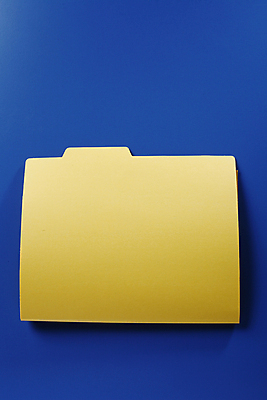 포토 JPG 해외이미지 스튜디오촬영 종이 사람없음 세로 파란색 컬러풀 사무실 사무용품 공백 닫기 오브젝트 문서 파일 파란배경 접기 카피스페이스 해외포토 컬러 백그라운드 비즈니스 모션 문구용품 실내 파일형식 이미지허브