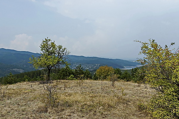 포토 JPG 해외이미지 나무 구름 유럽 길 지구 호수 밭 건축양식 자연 하늘 산 주택 파노라마 풍경 경사 사람없음 건물 초록색 물 노란색 마을 계곡 놀람 안개 가을 흰색 저수지 정상 숲 댐 언덕 지역 불가리아 옛날 수평선 해외포토 자연요소 식물 건축물 계절 공공시설 건축 감정 나라 컬러 농업 날씨 촬영기법 표정 생태계 파일형식 남유럽 이미지허브