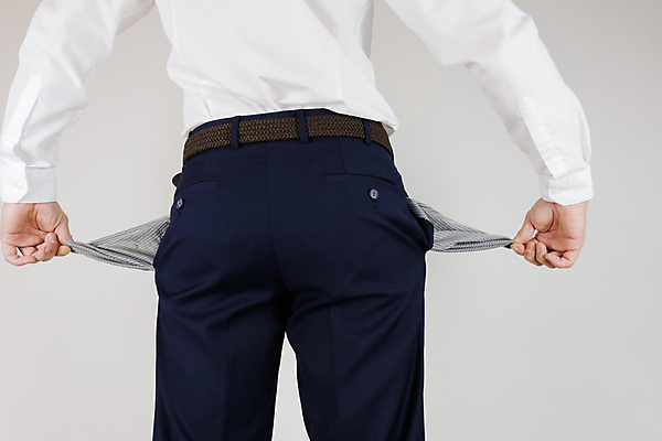 포토 JPG 해외이미지 직업 손 남자 감정 컨셉 돈 비즈니스 사람 사람없음 금융 경제 쇼핑 우정 슬픔 비즈니스맨 구멍 황무지 가난 실업 걱정 호기심 보여주기 빈털터리 파산 빚 우울증 위기 적자 해외포토 모션 신체부위 친구 직장인 재산 질병 파일형식 이미지허브