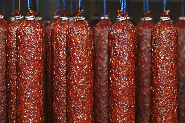 포토 JPG 해외이미지 전통 잡화 음식 재료 건조 육류 돼지고기 스테이크 요리 사람없음 세트 상점 저녁식사 소고기 신선 소시지 시장 맛 상품 자르기 굽기 계산대 준비 햄 상업 슬라이스 베이컨 후추 흙더미 훈제 뷔페 살라미 페퍼로니 해외포토 컨셉 식재료 모션 서양음식 식사 흙 가공식품 구이 향신료 파일형식 더미 이미지허브