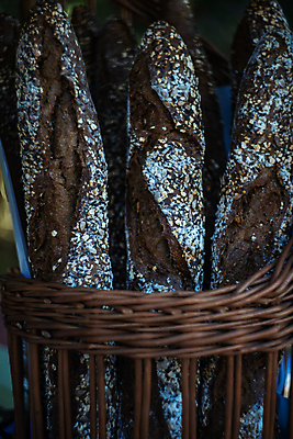 포토 JPG 해외이미지 음식 빵 사람없음 바구니 식사 저녁식사 빵집 껍질 구매 상품 낟알 밀 굽기 먹기 밀가루 매각 해외포토 모션 곡류 쇼핑 상점 가루 구이 파일형식 이미지허브