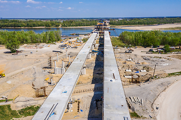 포토 JPG 해외이미지 유럽 산업 도로 육상교통 비즈니스 건설업 사람없음 야외 가로 장비 건설현장 고속도로 작업장 수리 불도저 투자 먼지 공학 폴란드 구름다리 콘크리트 해외포토 교육 나라 길 교통수단 교통시설 다리_건축물 중장비 파일형식 이미지허브