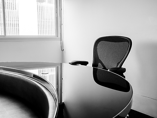 포토 JPG 해외이미지 직업 디자인 벽 가구 백그라운드 컨셉 곡선 의자 회사 비즈니스 창문 유리 탁자 회의 새로움 직장 실내 건강 사람없음 내부 장식 금융 빛 사무실 햇빛 우주 검은색 방 흰색 업무 고급 오브젝트 경영자 상업 경영 세미나 해외포토 선 컬러 생활용품 재질 경제 태양 작업 리더 파일형식 이미지허브