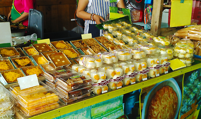 포토 JPG 해외이미지 전통 문화 음식 태국 디저트 거리 요리 동양인 사람없음 컬러풀 노란색 케이크 식사 시장 달콤 맛 설탕 코코넛 핸드메이드 해외포토 아시아 컬러 컨셉 과일 인종 파일형식 이미지허브