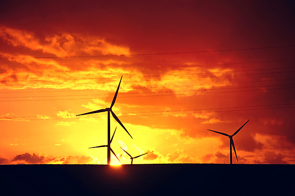 포토 JPG 해외이미지 실루엣 산업 선 밭 오렌지 자연 하늘 바람 풍경 사람없음 빨간색 초록색 글로벌 태양 농장 일출 환경 금속 검은색 힘 일몰 재활용 풍차 발전기 에너지 보호 프로펠러 자원 세대 방앗간 혁명 개발 효율 공급 해외포토 자연요소 컬러 컨셉 농업 과일 재질 날씨 촬영기법 노을 발전소 친환경 생태계 파일형식 이미지허브