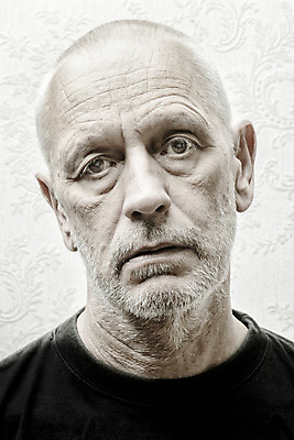 포토 JPG 해외이미지 백인 시선 얼굴 수염 흑백 한명 소년 성인 검은색 놀람 슬픔 표현 자신감 주름 피부 만족 부드러움 내추럴 심각 해외포토 서양인 1 남자 감정 어린이 컬러 컨셉 촬영기법 표정 사람 신체부위 감각 파일형식 이미지허브