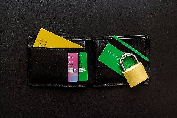 포토 JPG 해외이미지 돈 비즈니스 안전 사람없음 금융 쇼핑 속임수 신용카드 보호 절도 잠금 보안 상업 온라인 해킹 전자상거래 해외포토 컨셉 경제 범죄 재산 파일형식 이미지허브