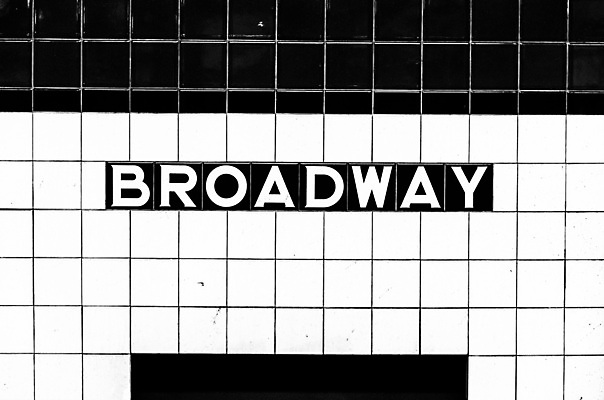 포토 JPG 해외이미지 벽 백그라운드 비즈니스 건축양식 교통시설 새로움 사람없음 옆모습 그래픽 보라색 미국 기록 도시 전철 역 사과 쥐 큼 극장 타일 사인 뉴욕 먼지 모자이크 지역 지하 동쪽 일반 맨해튼 단상 그만 뮤지컬 브로드웨이 브루클린 미니멀리스트 해외포토 건축 육상교통 뷰포인트 컬러 교통 컨셉 북아메리카 과일 대중교통 설치류 크기 방향 시설 파일형식 이미지허브