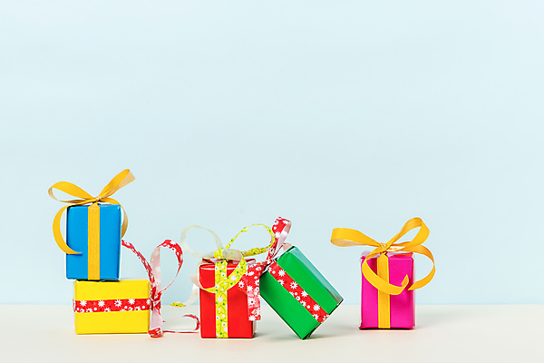 포토 JPG 해외이미지 기념일 행복 리본 백그라운드 크리스마스 포장 발렌타인데이 선물 이벤트 사람없음 장식 가로 쇼핑 상자 컬러풀 놀람 활발 축하 인사 생일 수집 활 주기 패키지 파스텔톤 카피스페이스 블랙프라이데이 미니멀 해외포토 감정 컬러 컨셉 모션 데이이벤트 표정 공백 예절 파일형식 이미지허브