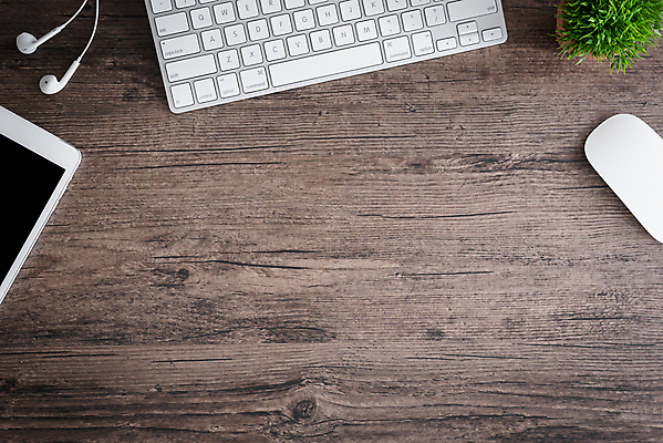 포토 JPG 해외이미지 나무 교육 이어폰 백그라운드 비즈니스 탁자 노동자 직장 사람없음 목재 초록색 노트북 빛 스마트폰 컴퓨터 사무실 알약 갈색 노란색 우주 검은색 헤드폰 공책 침묵 이탈리아 흰색 키보드 업무 메시지 엔지니어 플랫 정상 쥐 디자이너 종업원 스마트 책상 오브젝트 머리위 위치 지원 해외포토 식물 직업 유럽 컬러 음향기기 가구 컨셉 회사 재료 문구용품 전자제품 핸드폰 스마트기기 약 소리 작업 기술자 설치류 파일형식 이미지허브