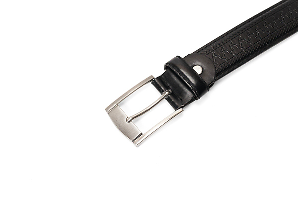 포토 JPG 해외이미지 디자인 드레스 옷 남자 길 클리핑패스 백그라운드 바지 부분 사람없음 장식 빛 유행 금속 검은색 벨트 청바지 원형 구멍 고급 우아함 은색 연결 가죽 허리 오브젝트 싱글 클립 롤 고립 스트랩 조이기 스타일 해외포토 도형 잡화 컬러 컨셉 모션 재질 하의 사람 신체부위 파일형식 이미지허브