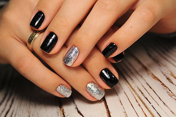 포토 JPG 해외이미지 모델 손 디자인 여자 크리스마스 겨울 휴가 미술 사람없음 컬러풀 뷰티 유행 상점 페인트 못 손톱관리 손톱 광택 스타일 해외포토 계절 기념일 컬러 문화예술 사람 신체부위 공구 네일아트 파일형식 이미지허브