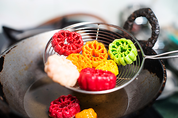 포토 JPG 해외이미지 아시아 음식 거리 옥수수 사람없음 컬러풀 노란색 3D 크래커 튀김 발표 변화 맛 폐기물 인도인 길가 채식주의자 해외포토 외국인 나라 컬러 컨셉 곡류 동양인 쿠키 쓰레기 디지털합성 채식 파일형식 이미지허브