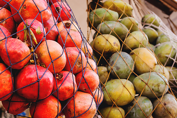 포토 JPG 해외이미지 음료 음식 가방 과일 아프리카 거리 이집트 사람없음 야외 건물 세일 상점 주스 신선 맛 석류 망고 짜임 매각 해외포토 건축물 잡화 나라 컨셉 열대과일 파일형식 이미지허브