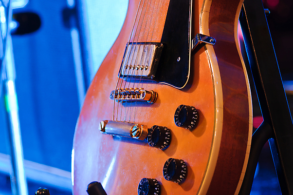 포토 JPG 해외이미지 줄 음악 백그라운드 신체 노래 놀이 버튼 미술 사람없음 목재 갈색 노란색 금속 소리 장비 수확 기구 기타 악단 끈 클래식 선택 묘사 복고 오디오 목 재즈 뮤지컬 블루스 옛날 철강 픽업 해외포토 나무 컬러 컨셉 농업 재료 재질 현악기 문화예술 신체부위 전자제품 파일형식 이미지허브