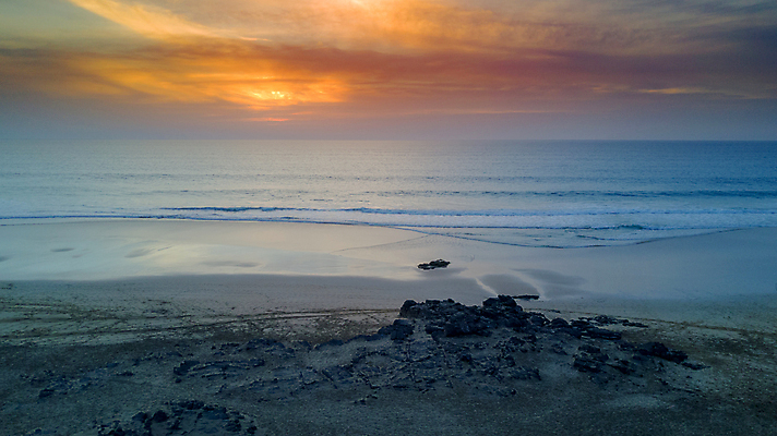 포토 JPG 해외이미지 라이프스타일 모래 스포츠 바다 섬 여행 백그라운드 자연 하늘 휴가 안테나 풍경 사람없음 야외 물 여름 파란색 태양 우주 수중 일몰 놀람 액체 서핑 땅 장면 석호 내추럴 파라다이스 수평선 해외포토 자연요소 계절 감정 컬러 통신 표정 생활 노을 수상스포츠 생태계 파일형식 이미지허브