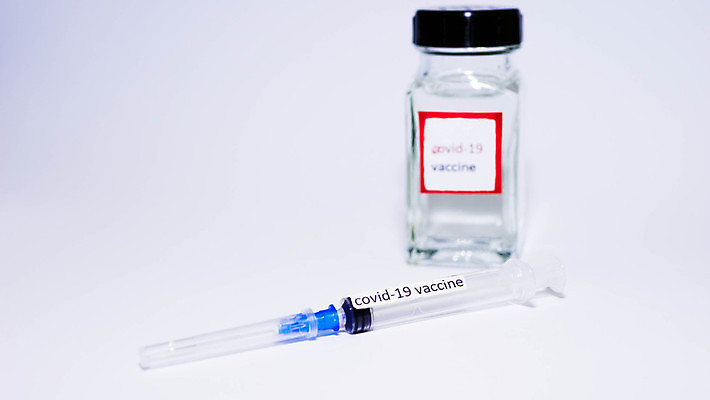 포토 JPG 해외이미지 주사기 사람없음 바이러스 예방 주사약 백신 코로나바이러스 해외포토 의학 의료기기 약 파일형식 이미지허브