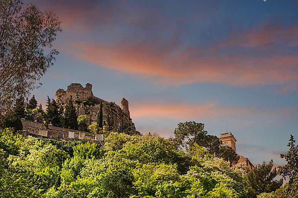 포토 JPG 해외이미지 유럽 여행 자연 휴가 산 사람없음 건물 교회 여행객 마을 탑 프랑스 도시 중세 역사 건축가 작음 지중해 언덕 만족 타운 남쪽 프랑스어 옛날 프로방스 해외포토 직업 문자 건축물 감정 나라 바다 종교건축 사람 크기 방향 생태계 파일형식 이미지허브