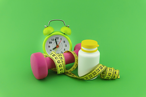 포토 JPG 해외이미지 라이프스타일 음식 스포츠 시계 분홍색 백그라운드 컨셉 신체 다이어트 성공 휴식 건강 사람없음 초록색 운동 뷰티 약 힘 아령 장비 에너지 신선 몸무게 먹기 날씬함 심볼 측정 출발 체육관 공포 테이프 내추럴 돌봄 적자 해외포토 컬러 의학 모션 문구용품 생활 몸매 파일형식 이미지허브