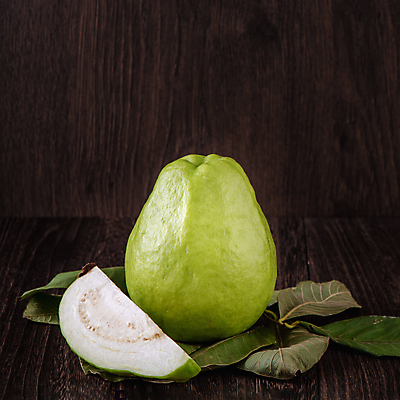 포토 JPG 해외이미지 잎 과일 단면 실내 사람없음 슬라이스 과일조각 구아바 나무배경 해외포토 식물 조각 백그라운드 내부 열대과일 파일형식 이미지허브