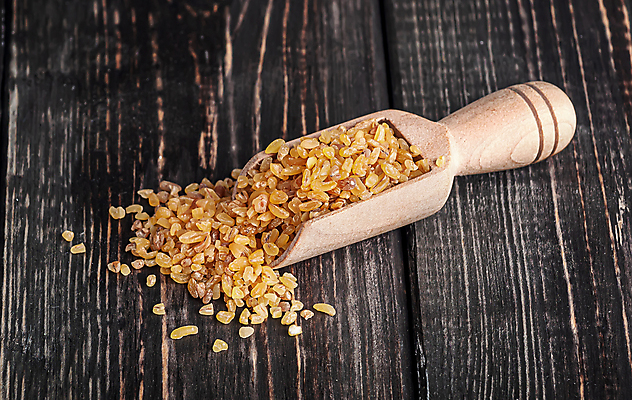 포토 JPG 해외이미지 음식 백그라운드 농업 다이어트 재료 건조 건강 식이요법 요리 씨앗 사람없음 목재 갈색 노란색 숟가락 식사 어둠 낟알 시리얼 밀 국자 유기농 날것 흙더미 내추럴 단백질 생식 채식주의자 비건 해외포토 나무 식물 웰빙 산업 컬러 주방용품 곡류 수저 흙 채식 영양소 파일형식 더미 이미지허브