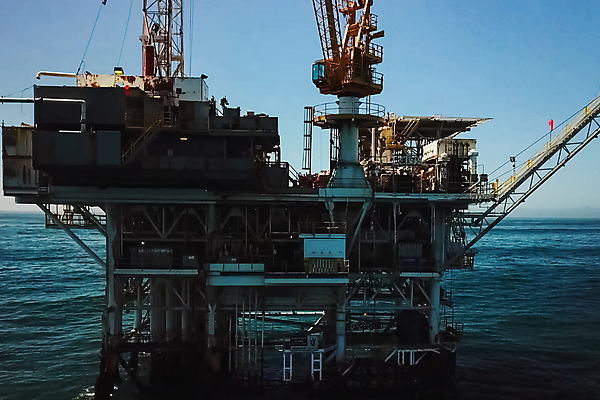 포토 JPG 해외이미지 식물 산업 바다 비즈니스 교통시설 하늘 아침 해변 사람없음 강 일출 탑 항구 힘 일몰 장비 탐험 화물 휘발유 석유 컨테이너 조선소 기중기 함선 연료 가스 포트 자원 공학 단상 폴란드 유지 조작 해외포토 주간 건축물 교육 유럽 교통 배_교통 노을 운송업 중장비 시설 파일형식 이미지허브