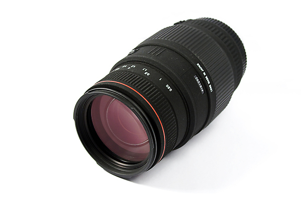 포토 JPG 해외이미지 백그라운드 장신구 유리 그림자 사람없음 카메라 디지털 검은색 흰색 해외포토 컬러 재질 전자제품 파일형식 이미지허브