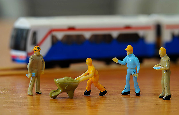 포토 JPG 해외이미지 모델 산업 선 여행 비즈니스 교통시설 노동자 안전 사람 사람없음 목재 장난감 숫자 기계 미니어처 장비 기차 달력 공구 업무 기술자 수리 역 수집 서비스 속도 눈금 트랙 고정 공학 유지 방법 선로 해외포토 나무 직업 문자 교육 육상교통 교통 재료 대중교통 모형 도구 작업 시설 파일형식 이미지허브