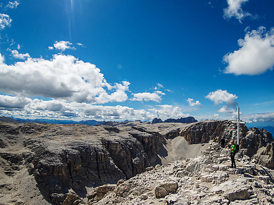 포토 JPG 해외이미지 호수 스포츠 자연 휴가 산 사람없음 야외 여름 이탈리아 등산 트래킹 폭포 하이킹 바위 정상 오르기 알프스 참새 천국 남쪽 추적 산악가 해외포토 계절 유럽 모션 조류 레저 돌_바위 방향 생태계 파일형식 이미지허브