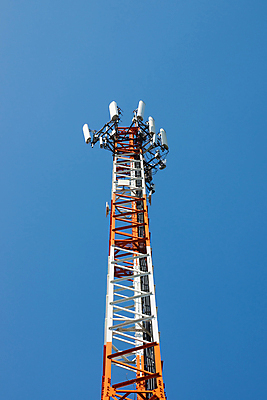 포토 JPG 해외이미지 통신 하늘 모바일 세포 안테나 사람없음 파란색 스마트폰 탑 금속 텔레비전 장비 인공위성 흰색 네트워크 역 연결 무선전화기 전화기 수화기 라디오 신호 방송 전염 통화 돛대 전송 송신기 셀룰러 해외포토 건축물 컬러 교통시설 모션 재질 전자제품 핸드폰 스마트기기 질병 감염 파일형식 이미지허브