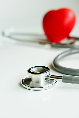 포토 JPG 해외이미지 과학 백그라운드 컨셉 청진기 건강 병원 안전 사람 사람없음 빨간색 약 진료 듣기 장비 시험 의사 흰색 기구 공구 하트 심장 긴급 맥박 질병 감시 고립 돌봄 심장병 해외포토 모양 교육 컬러 의학 의료기기 모션 의료진 도구 장기_의학 파일형식 이미지허브